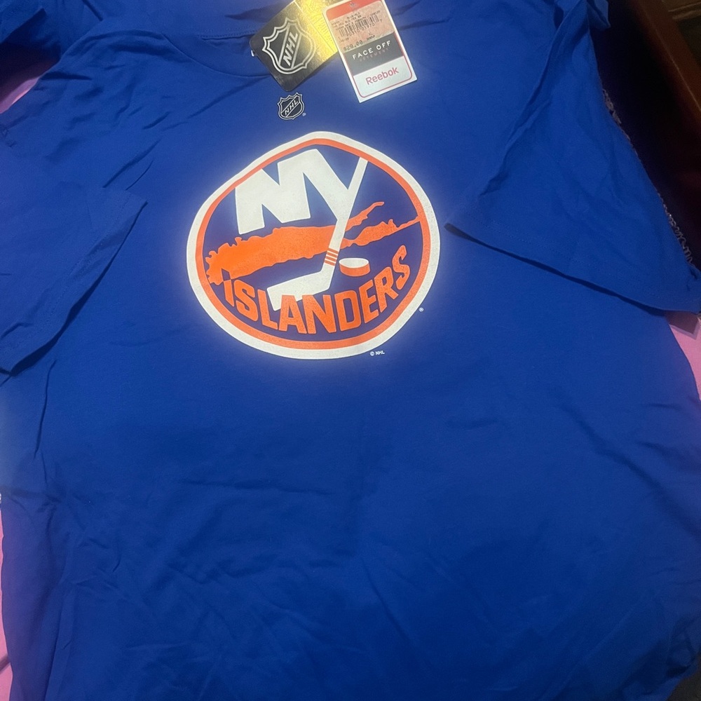 Reebok Islanders Blue Graphic Tee